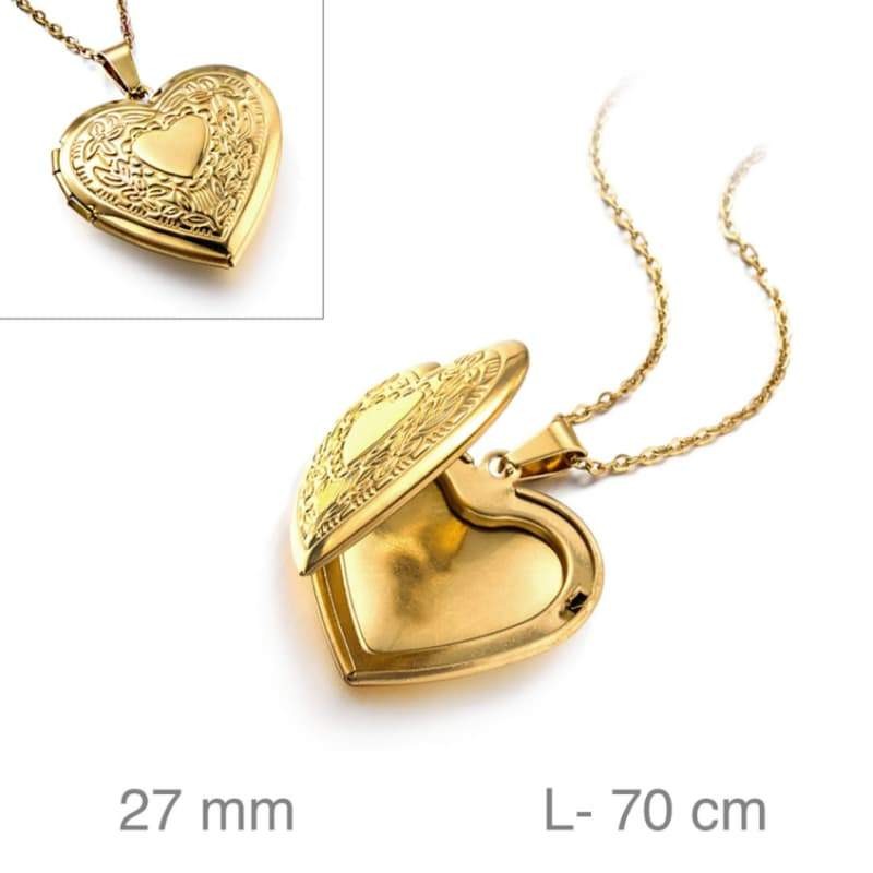 Cadena Dorada con Dije Corazón en Acero