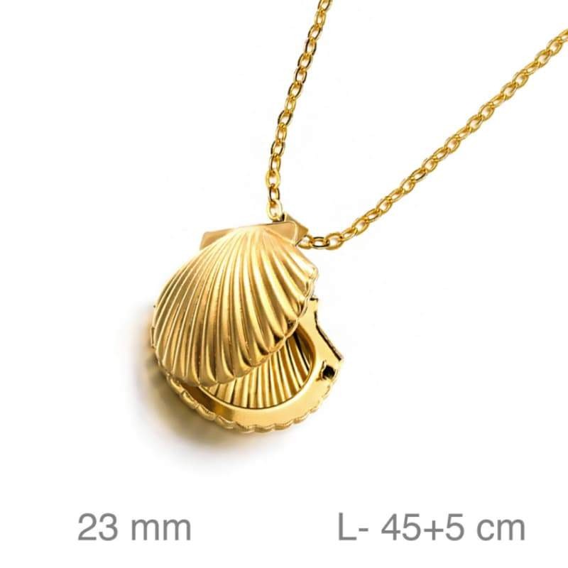 Cadena Dorada con Dije Concha en Acero